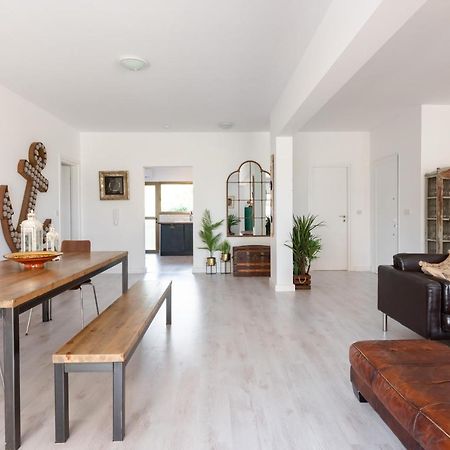 Sun City Apartment Лимасол Екстериор снимка