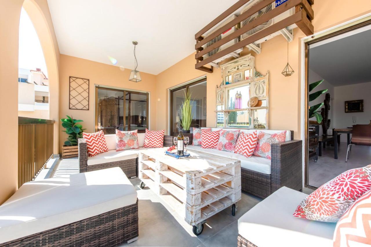 Sun City Apartment Лимасол Екстериор снимка