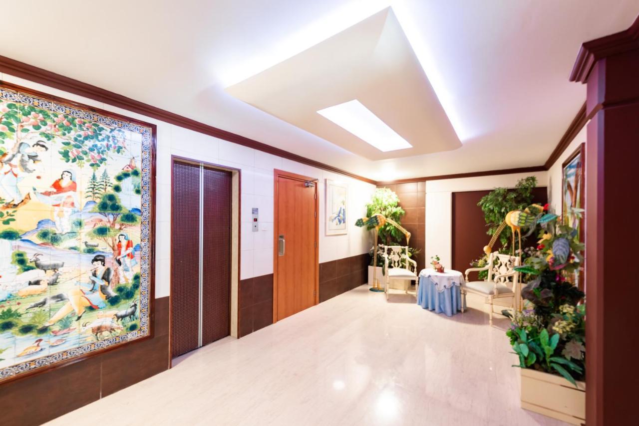 Sun City Apartment Лимасол Екстериор снимка