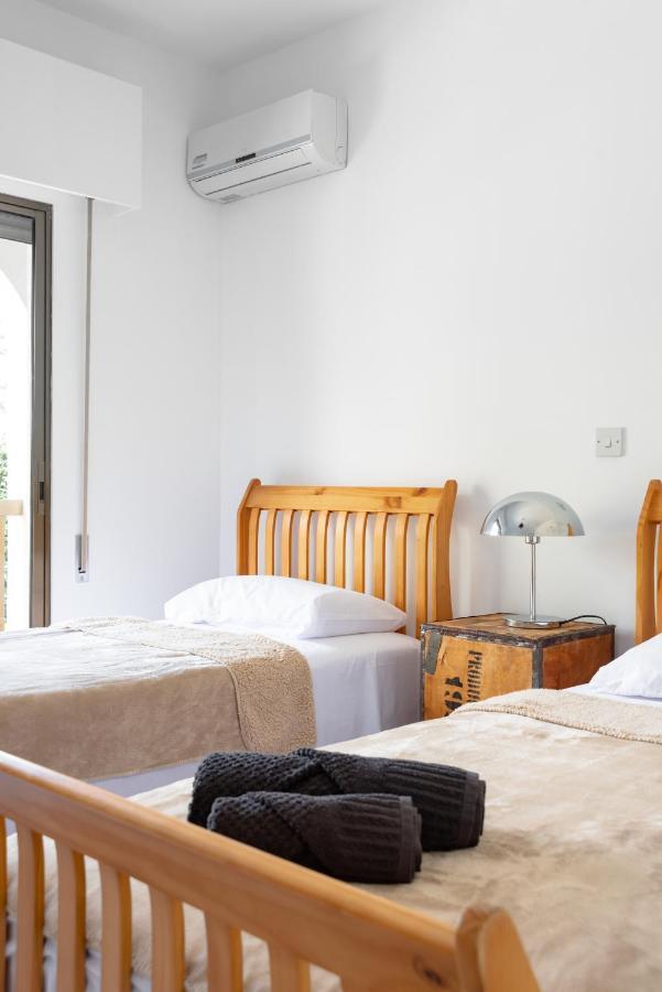 Sun City Apartment Лимасол Екстериор снимка